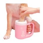 Nettoyeur de pattes pour chien bleu et rose avec poignée pour un nettoyage doux et minutieux des pattes