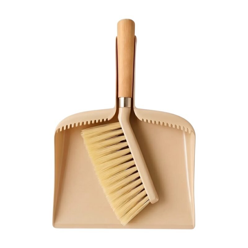Pelle et balayette compactes avec manche en bois