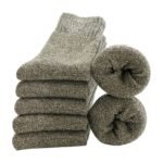 5 paires de chaussettes chaudes pour hommes vert olive, avec le tricot bouclette visible à l’intérieur