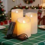Bougies piliers LED allumées sur une table de fête